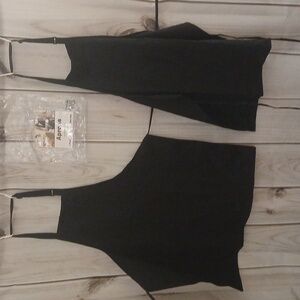 Pair of Commerical Grade Black Aprons NWOT